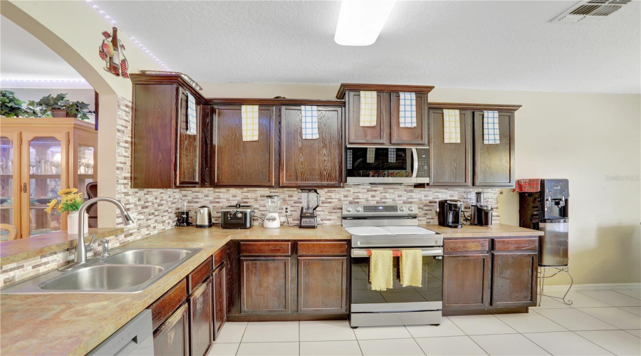 DAVENPORT, Florida 33896, 3 Bedrooms Bedrooms, ,2 BathroomsBathrooms,Residential,For Sale,TAMARIND,0,MFRO6324324