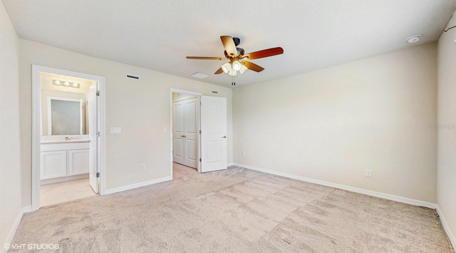 KISSIMMEE, Florida 34746, 3 Bedrooms Bedrooms, ,2 BathroomsBathrooms,Residential,For Sale,SPARKLING SHELL,0,MFRO6325556