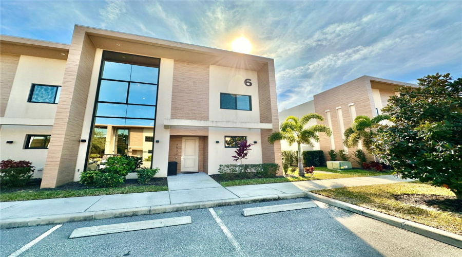 KISSIMMEE, Florida 34747, 4 Bedrooms Bedrooms, ,4 BathroomsBathrooms,Residential,For Sale,BROOKLYN,0,MFRO6324962