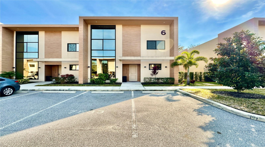 KISSIMMEE, Florida 34747, 4 Bedrooms Bedrooms, ,4 BathroomsBathrooms,Residential,For Sale,BROOKLYN,0,MFRO6324962