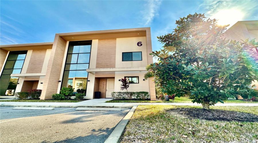 KISSIMMEE, Florida 34747, 4 Bedrooms Bedrooms, ,4 BathroomsBathrooms,Residential,For Sale,BROOKLYN,0,MFRO6324962