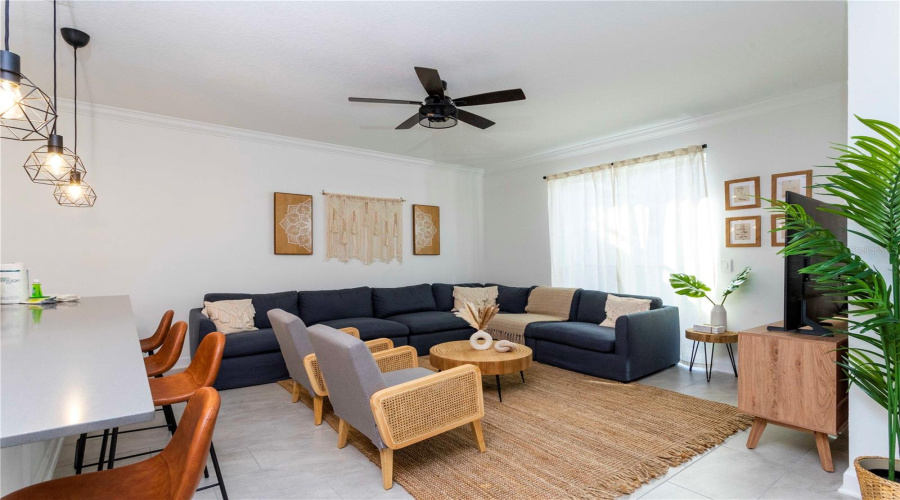 DAVENPORT, Florida 33896, 4 Bedrooms Bedrooms, ,3 BathroomsBathrooms,Residential,For Sale,KINGSBARN,0,MFRS5130601