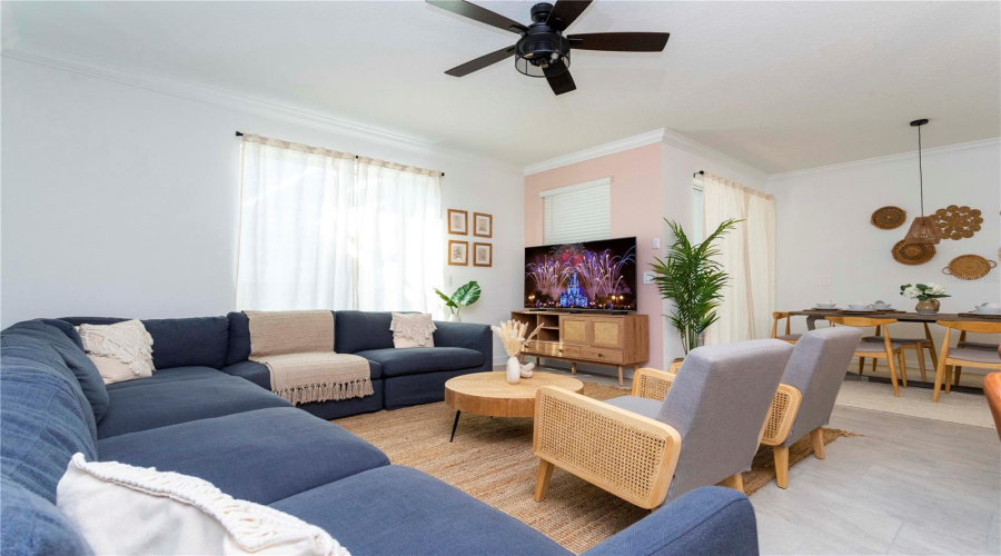 DAVENPORT, Florida 33896, 4 Bedrooms Bedrooms, ,3 BathroomsBathrooms,Residential,For Sale,KINGSBARN,0,MFRS5130601