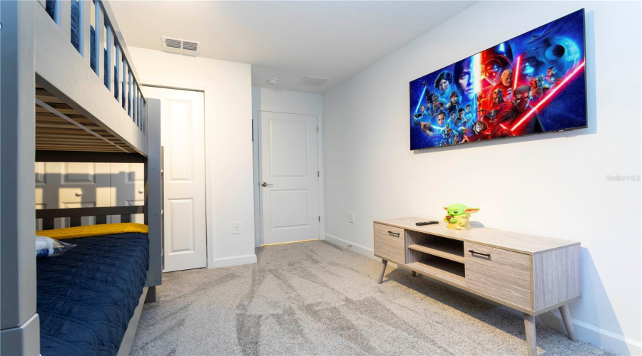 DAVENPORT, Florida 33896, 4 Bedrooms Bedrooms, ,3 BathroomsBathrooms,Residential,For Sale,KINGSBARN,0,MFRS5130601