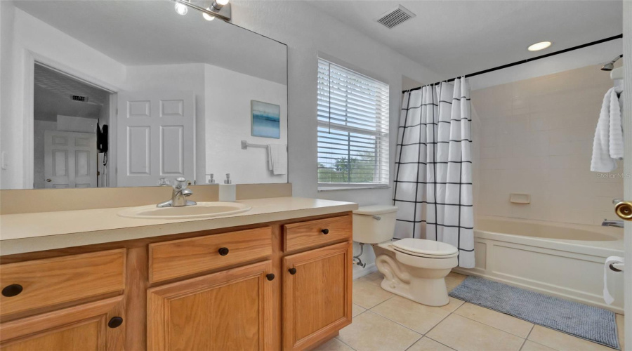DAVENPORT, Florida 33897, 3 Bedrooms Bedrooms, ,3 BathroomsBathrooms,Residential,For Sale,BERGAMO,0,MFRO6325841