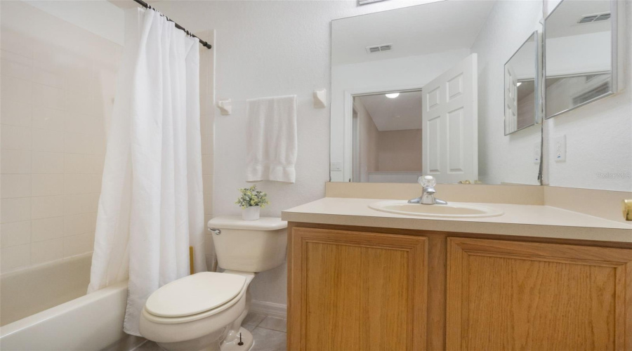 DAVENPORT, Florida 33897, 4 Bedrooms Bedrooms, ,3 BathroomsBathrooms,Residential,For Sale,CALABRIA,0,MFRO6325722