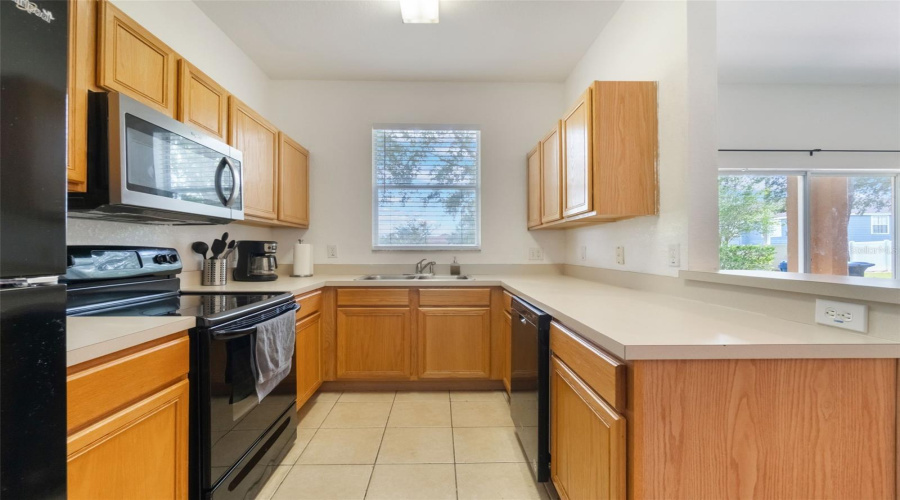 DAVENPORT, Florida 33897, 4 Bedrooms Bedrooms, ,3 BathroomsBathrooms,Residential,For Sale,CALABRIA,0,MFRO6325722
