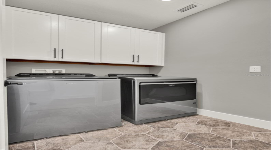 CELEBRATION, Florida 34747, 3 Bedrooms Bedrooms, ,2 BathroomsBathrooms,Residential,For Sale,ESTUARY LAKE,0,MFRO6325557