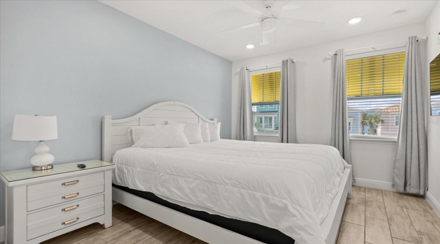 KISSIMMEE, Florida 34747, 5 Bedrooms Bedrooms, ,5 BathroomsBathrooms,Residential,For Sale,SANDY TOES,0,MFRO6325397