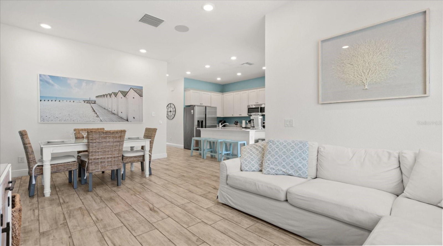 KISSIMMEE, Florida 34747, 5 Bedrooms Bedrooms, ,5 BathroomsBathrooms,Residential,For Sale,SANDY TOES,0,MFRO6325397