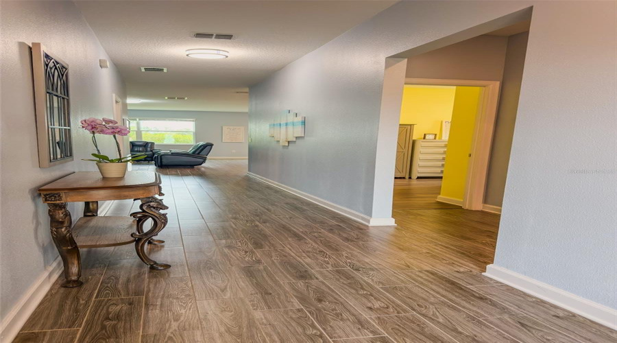 DAVENPORT, Florida 33837, 4 Bedrooms Bedrooms, ,2 BathroomsBathrooms,Residential,For Sale,OAK BLUFF,0,MFRO6325333