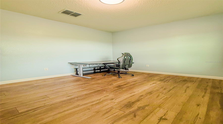 DAVENPORT, Florida 33837, 4 Bedrooms Bedrooms, ,2 BathroomsBathrooms,Residential,For Sale,OAK BLUFF,0,MFRO6325333