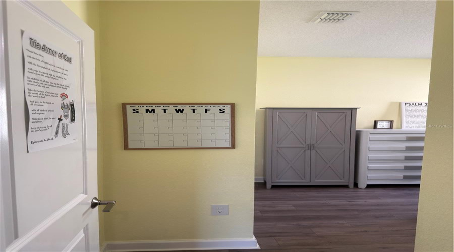 DAVENPORT, Florida 33837, 4 Bedrooms Bedrooms, ,2 BathroomsBathrooms,Residential,For Sale,OAK BLUFF,0,MFRO6325333
