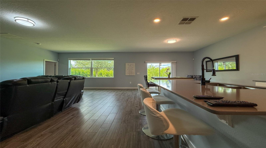 DAVENPORT, Florida 33837, 4 Bedrooms Bedrooms, ,2 BathroomsBathrooms,Residential,For Sale,OAK BLUFF,0,MFRO6325333