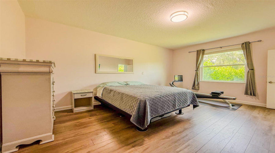 DAVENPORT, Florida 33837, 4 Bedrooms Bedrooms, ,2 BathroomsBathrooms,Residential,For Sale,OAK BLUFF,0,MFRO6325333
