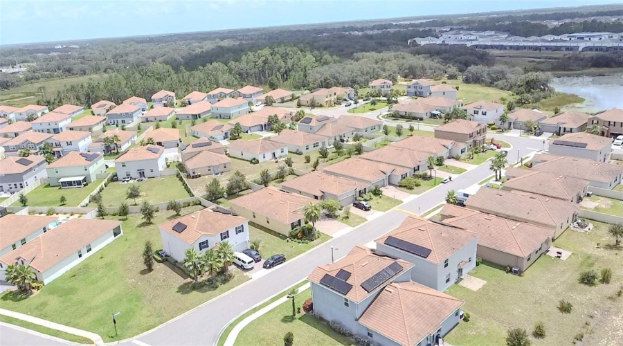 DAVENPORT, Florida 33837, 4 Bedrooms Bedrooms, ,2 BathroomsBathrooms,Residential,For Sale,OAK BLUFF,0,MFRO6325333