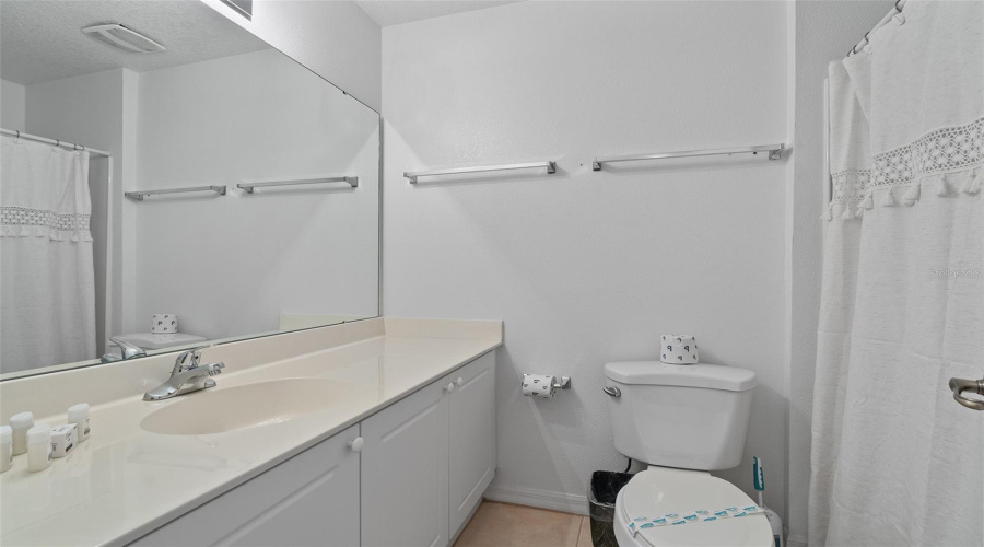 Upstairs bathroom 3