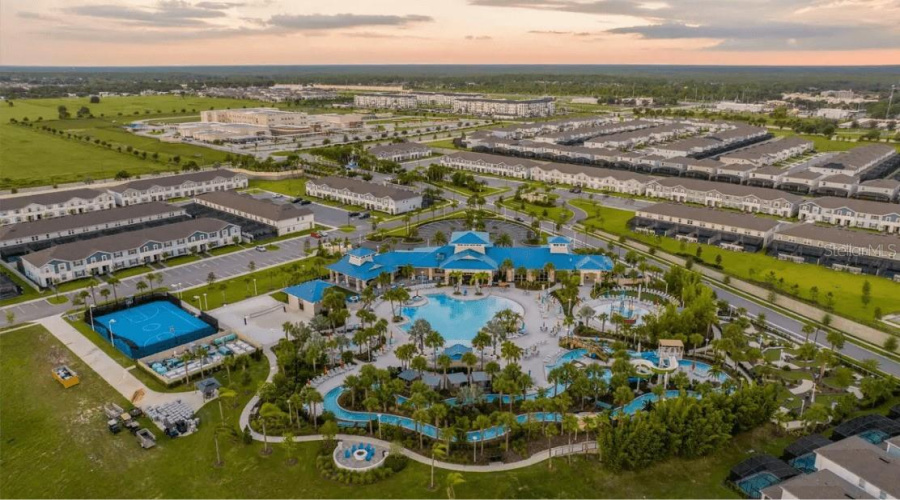 DAVENPORT, Florida 33897, 5 Bedrooms Bedrooms, ,4 BathroomsBathrooms,Residential,For Sale,LANA,0,MFRS5130631