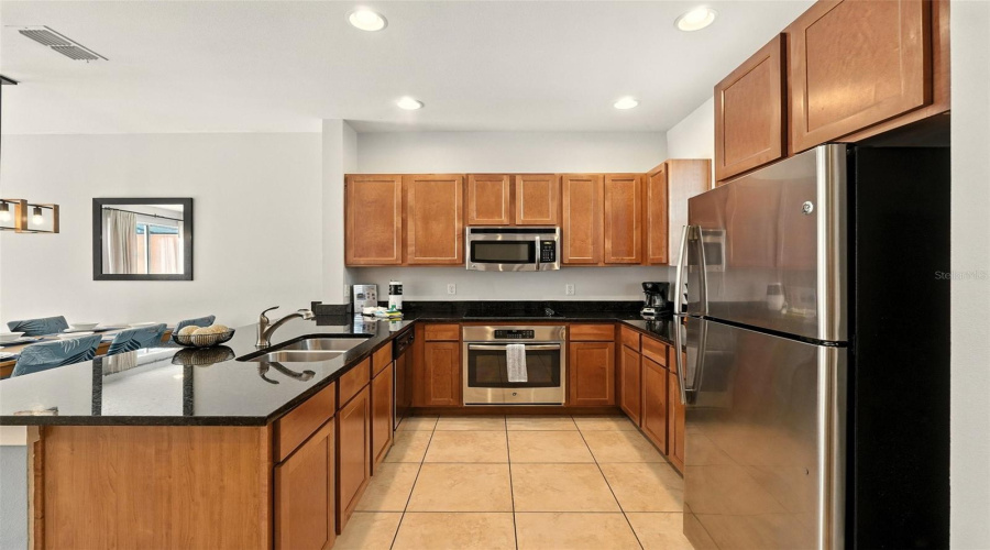 KISSIMMEE, Florida 34746, 2 Bedrooms Bedrooms, ,2 BathroomsBathrooms,Residential,For Sale,BUGATTI,0,MFRO6326121