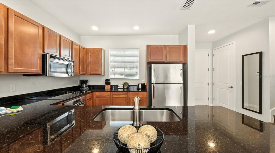 KISSIMMEE, Florida 34746, 2 Bedrooms Bedrooms, ,2 BathroomsBathrooms,Residential,For Sale,BUGATTI,0,MFRO6326121