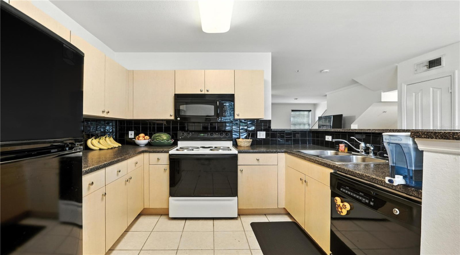 CELEBRATION, Florida 34747, 3 Bedrooms Bedrooms, ,2 BathroomsBathrooms,Residential,For Sale,CENTERVALE,0,MFRS5130624