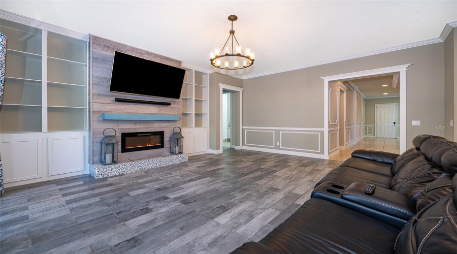 ORLANDO, Florida 32836, 4 Bedrooms Bedrooms, ,3 BathroomsBathrooms,Residential,For Sale,ROYAL ESTATES,0,MFRO6325558