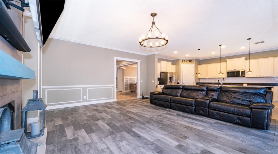 ORLANDO, Florida 32836, 4 Bedrooms Bedrooms, ,3 BathroomsBathrooms,Residential,For Sale,ROYAL ESTATES,0,MFRO6325558