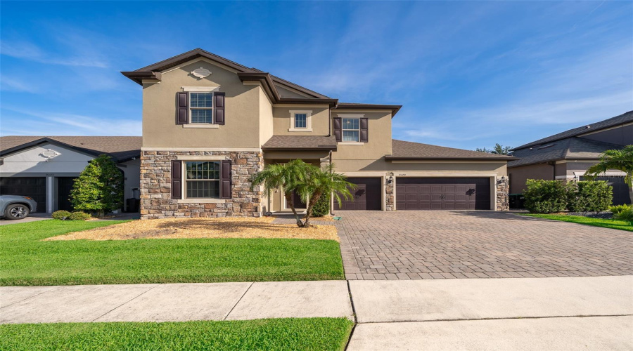 ORLANDO, Florida 32836, 4 Bedrooms Bedrooms, ,3 BathroomsBathrooms,Residential,For Sale,ROYAL ESTATES,0,MFRO6325558