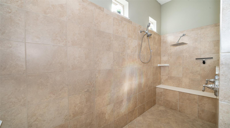 ORLANDO, Florida 32836, 4 Bedrooms Bedrooms, ,3 BathroomsBathrooms,Residential,For Sale,ROYAL ESTATES,0,MFRO6325558