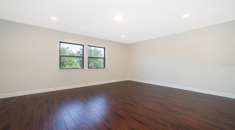 ORLANDO, Florida 32836, 4 Bedrooms Bedrooms, ,3 BathroomsBathrooms,Residential,For Sale,ROYAL ESTATES,0,MFRO6325558