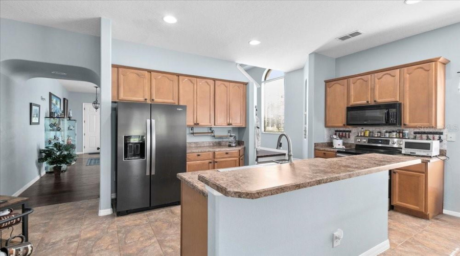 Kitchen Photo 1