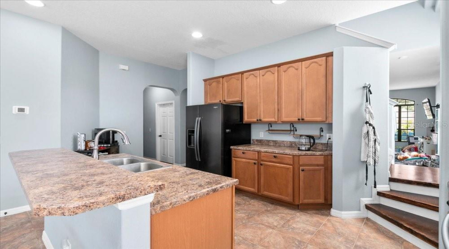 Kitchen Photo 2