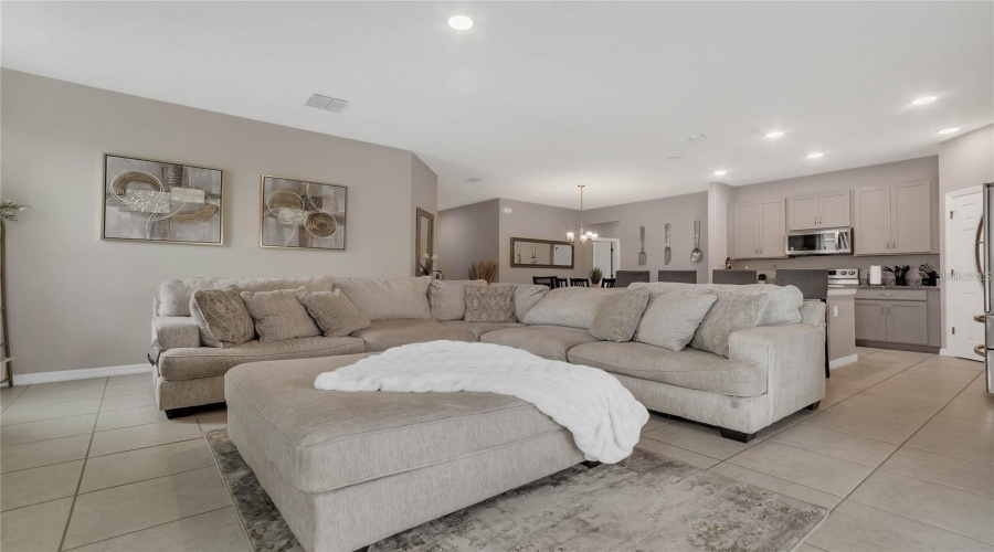 KISSIMMEE, Florida 34746, 4 Bedrooms Bedrooms, ,2 BathroomsBathrooms,Residential,For Sale,GRASMERE VIEW,0,MFRS5130672