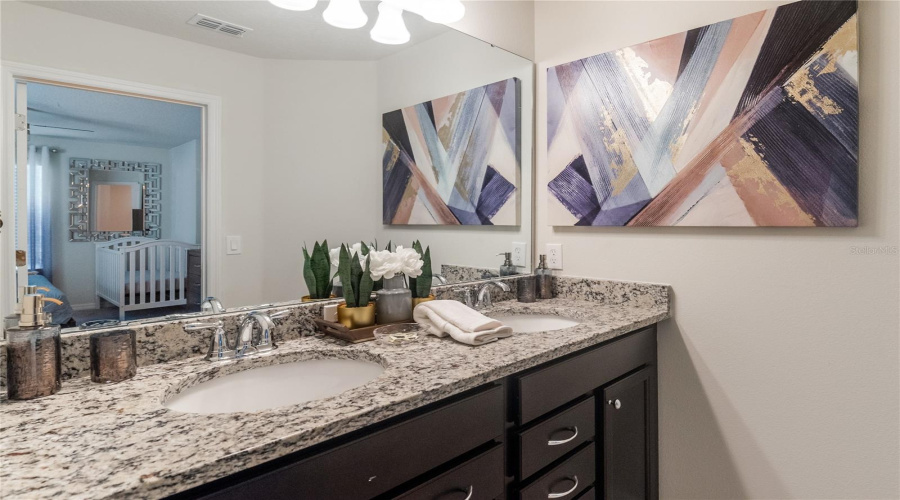DAVENPORT, Florida 33897, 7 Bedrooms Bedrooms, ,5 BathroomsBathrooms,Residential,For Sale,ALOHA,0,MFRO6325422
