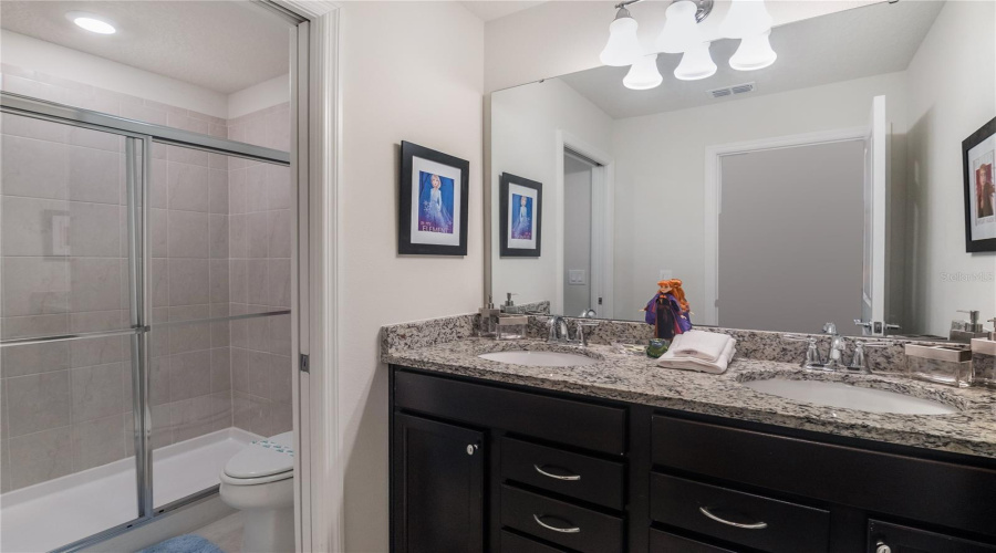 DAVENPORT, Florida 33897, 7 Bedrooms Bedrooms, ,5 BathroomsBathrooms,Residential,For Sale,ALOHA,0,MFRO6325422