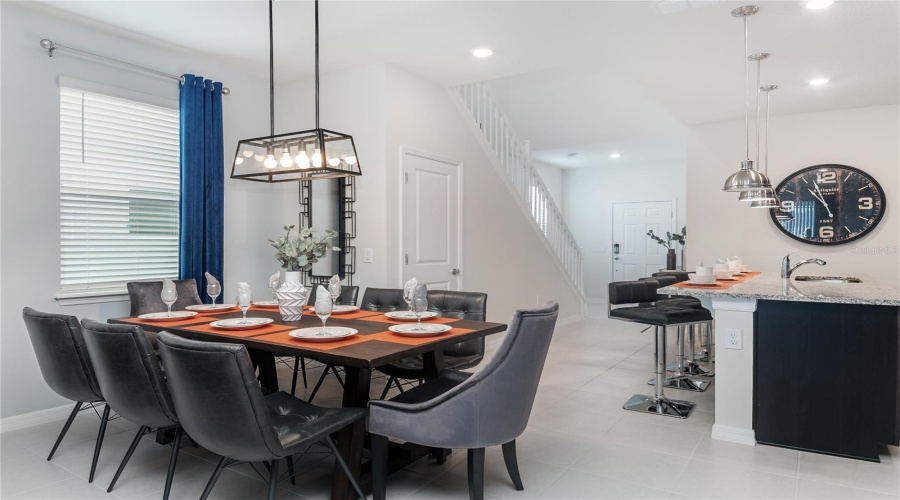 DAVENPORT, Florida 33897, 7 Bedrooms Bedrooms, ,5 BathroomsBathrooms,Residential,For Sale,ALOHA,0,MFRO6325422