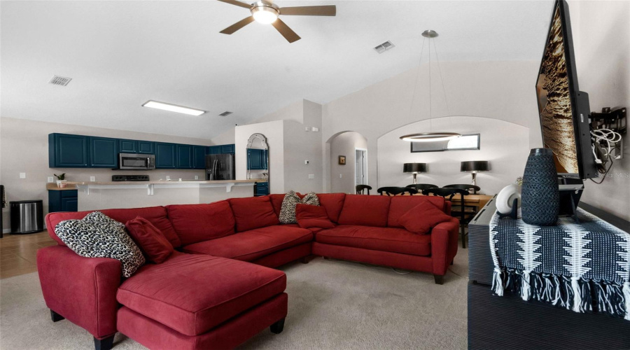 DAVENPORT, Florida 33897, 4 Bedrooms Bedrooms, ,3 BathroomsBathrooms,Residential,For Sale,HIGHGATE PARK,0,MFRO6325169