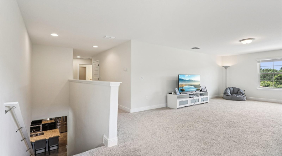 DAVENPORT, Florida 33837, 5 Bedrooms Bedrooms, ,3 BathroomsBathrooms,Residential,For Sale,BENOIT,0,MFRO6326064