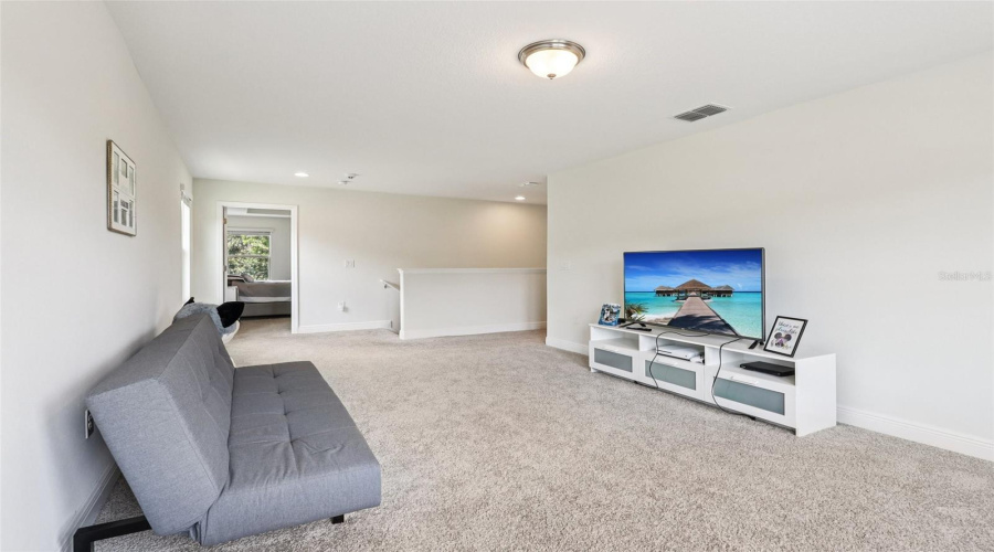 DAVENPORT, Florida 33837, 5 Bedrooms Bedrooms, ,3 BathroomsBathrooms,Residential,For Sale,BENOIT,0,MFRO6326064