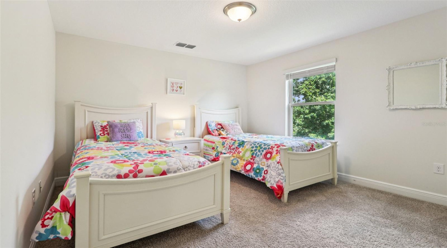 DAVENPORT, Florida 33837, 5 Bedrooms Bedrooms, ,3 BathroomsBathrooms,Residential,For Sale,BENOIT,0,MFRO6326064