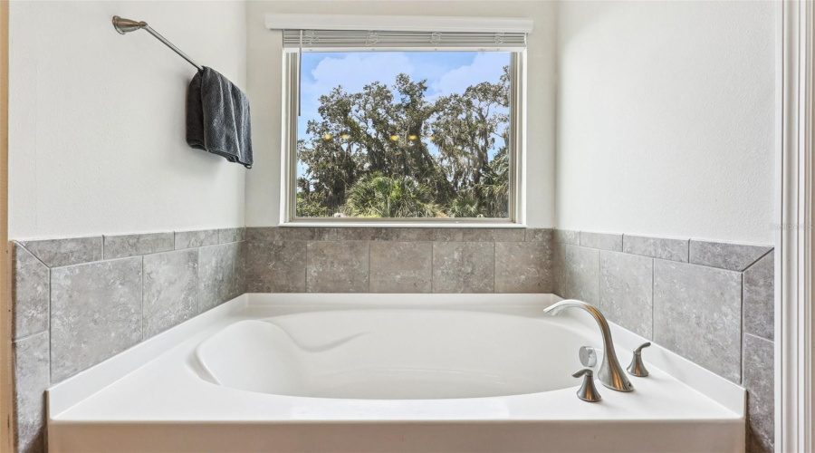 DAVENPORT, Florida 33837, 5 Bedrooms Bedrooms, ,3 BathroomsBathrooms,Residential,For Sale,BENOIT,0,MFRO6326064