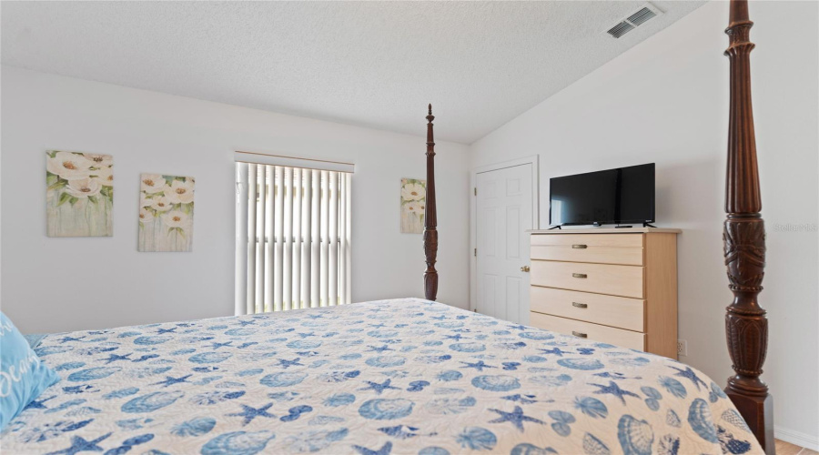 DAVENPORT, Florida 33837, 4 Bedrooms Bedrooms, ,3 BathroomsBathrooms,Residential,For Sale,KIMBERLY POINT,0,MFRO6249204