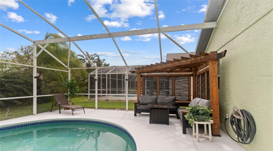 DAVENPORT, Florida 33837, 4 Bedrooms Bedrooms, ,3 BathroomsBathrooms,Residential,For Sale,KIMBERLY POINT,0,MFRO6249204