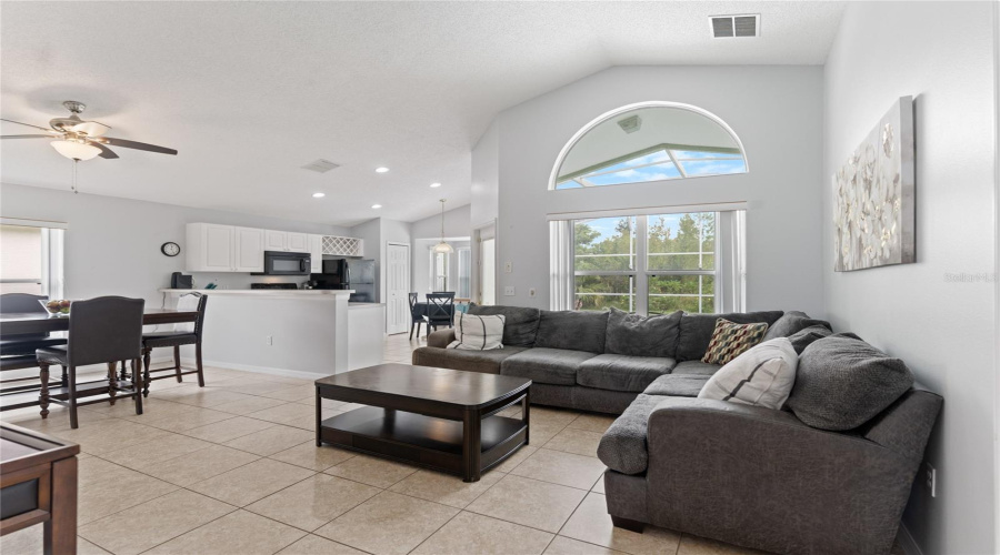 DAVENPORT, Florida 33837, 4 Bedrooms Bedrooms, ,3 BathroomsBathrooms,Residential,For Sale,KIMBERLY POINT,0,MFRO6249204