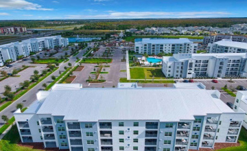 KISSIMMEE, Florida 34746, 2 Bedrooms Bedrooms, ,2 BathroomsBathrooms,Residential,For Sale,PARADOX,0,MFRO6196592