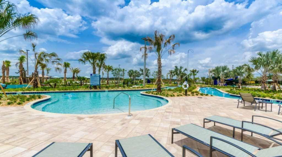 KISSIMMEE, Florida 34746, 2 Bedrooms Bedrooms, ,2 BathroomsBathrooms,Residential,For Sale,PARADOX,0,MFRO6196592