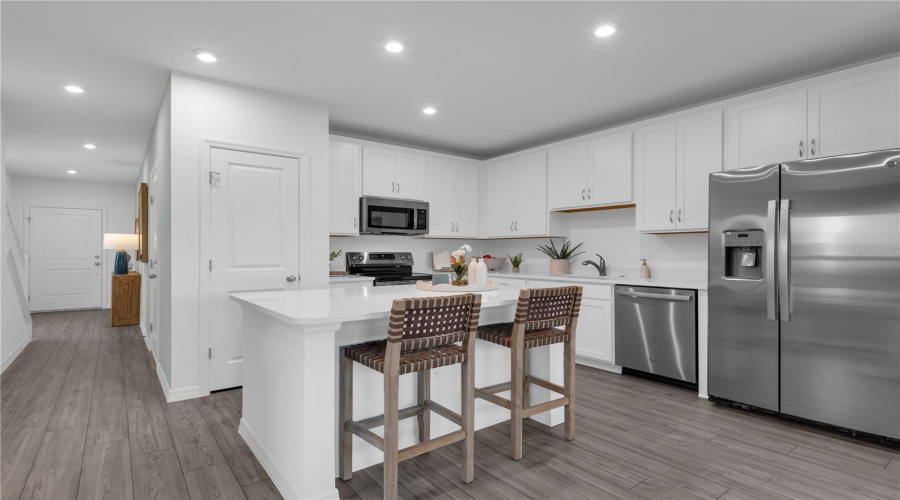DAVENPORT, Florida 33897, 3 Bedrooms Bedrooms, ,2 BathroomsBathrooms,Residential,For Sale,FAN PALM,0,MFRO6326375