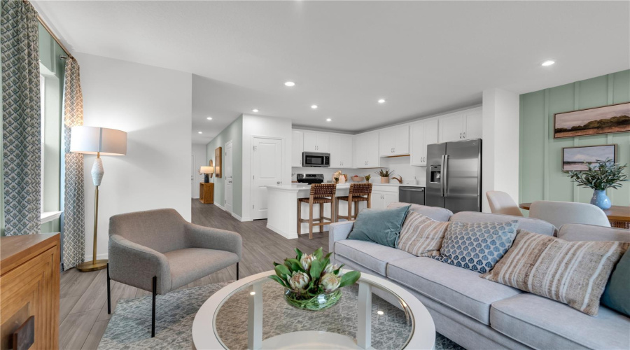 DAVENPORT, Florida 33897, 3 Bedrooms Bedrooms, ,2 BathroomsBathrooms,Residential,For Sale,FAN PALM,0,MFRO6326375