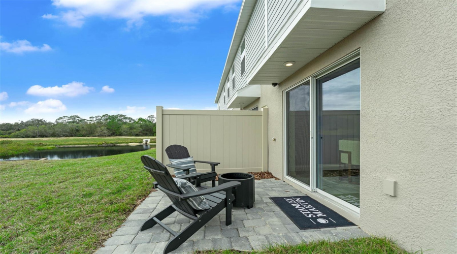 DAVENPORT, Florida 33897, 3 Bedrooms Bedrooms, ,2 BathroomsBathrooms,Residential,For Sale,FAN PALM,0,MFRO6326398