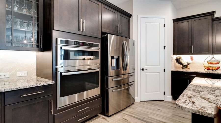 KISSIMMEE, Florida 34747, 3 Bedrooms Bedrooms, ,2 BathroomsBathrooms,Residential,For Sale,FOUR SEASONS,0,MFRO6326303